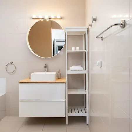 Апартаменти Dora 3 Bedroom