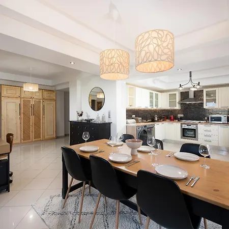 Dora 3 Bedroom Apartment *