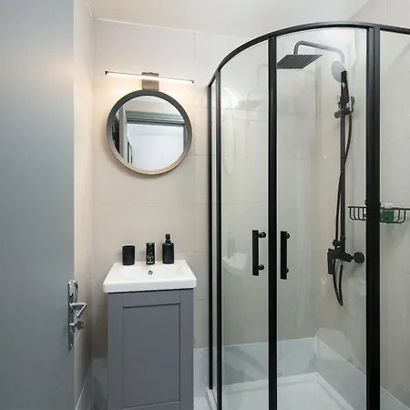 Dora 3 Bedroom * Rhodes City